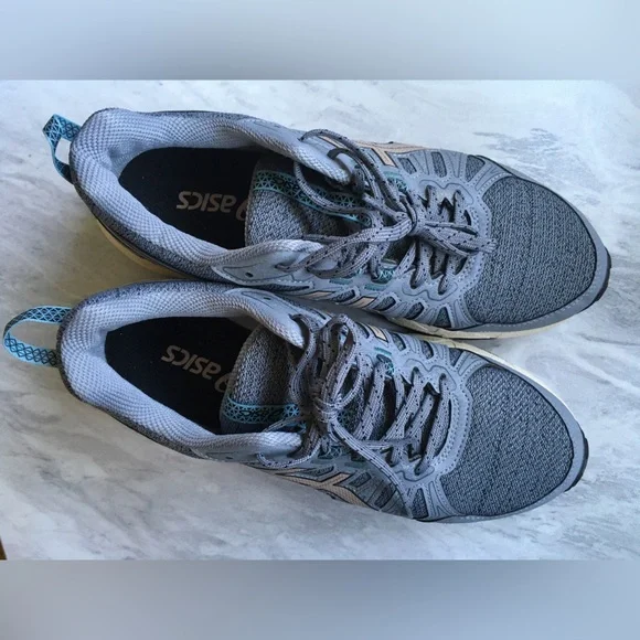 Brand New ASICS Sneakers - Picture 5 of 10